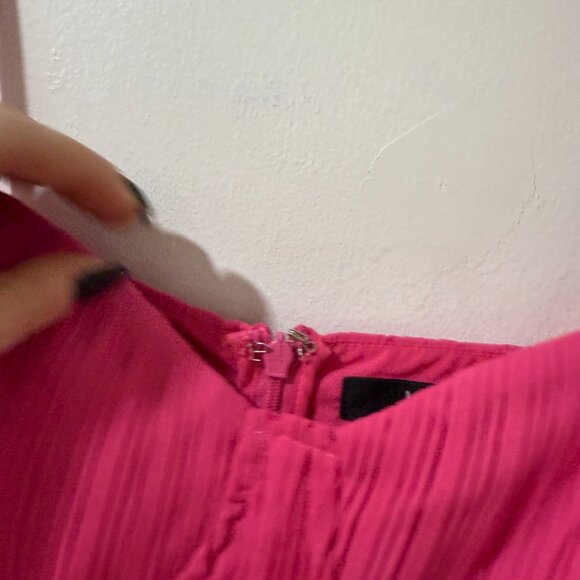 💖🌸 Lulus Cascading Crush Hot Pink Tiered Midi Dress 🌸💖 - Picture 6 of 11